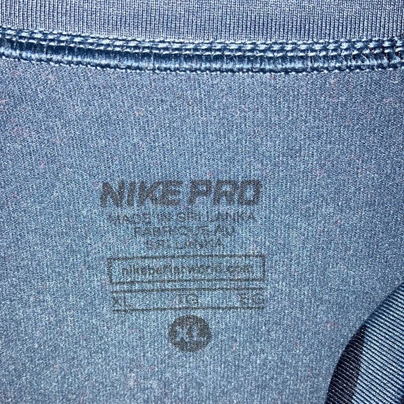 Nike Sweatshirt - Picture 4 of 5